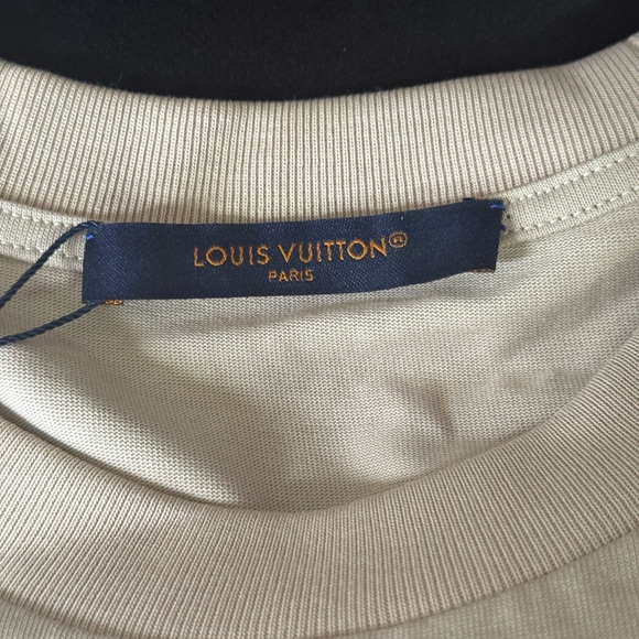Louis Vuitton Embellished Tshirt - Picture 3 of 4